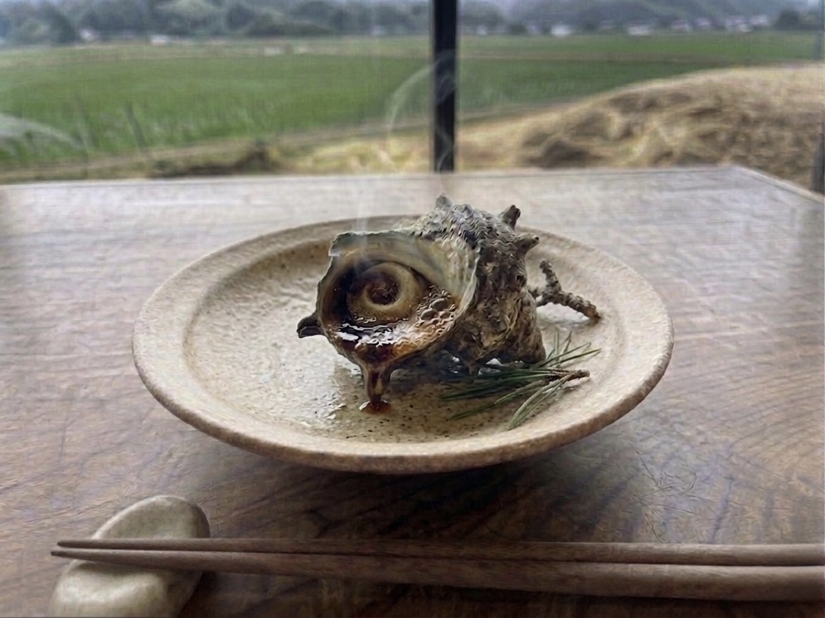 サザエのつぼ焼き風